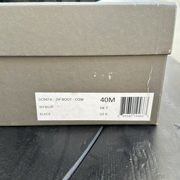 AllSaints Donita Leather Lug-Sole Boots - Picture 7 of 7